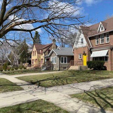 2 Bedroom Apt Near Great Lakes Naval Base And 6 Flags ウォキーガン エクステリア 写真